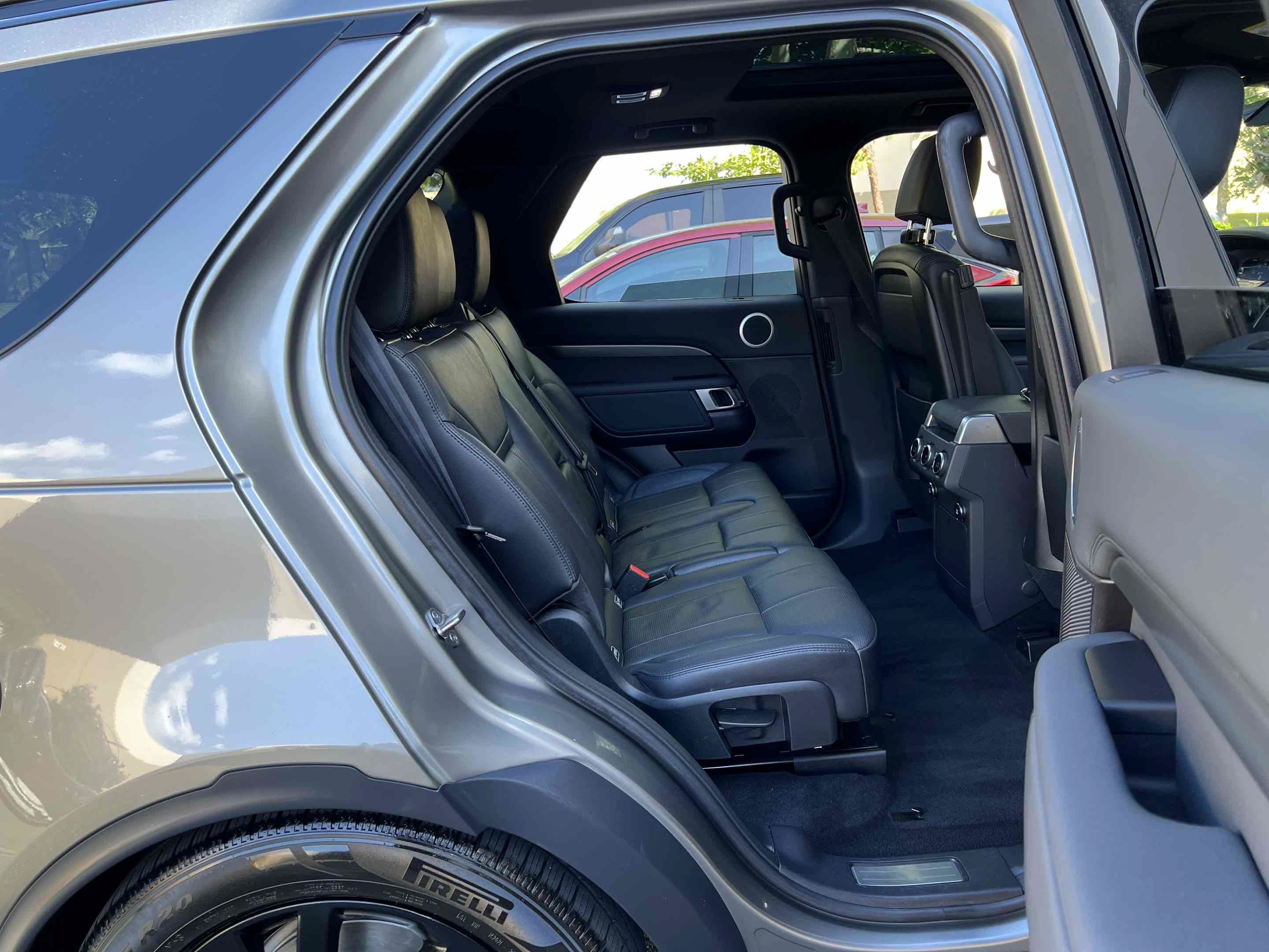 Used 2018 Land Rover Discovery HSE AWD/4WD image 33