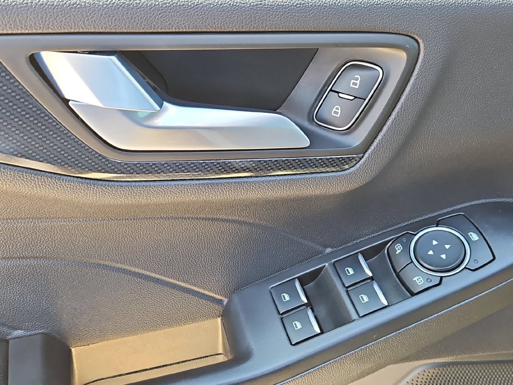 Used 2025 Ford Escape ST-Line FWD image 10