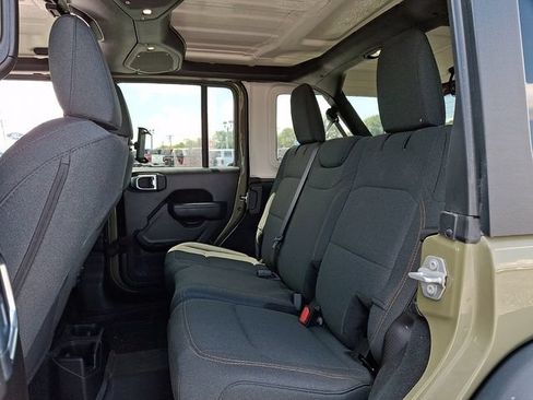 Used 2025 Jeep Wrangler Unlimited Sport AWD/4WD image 8