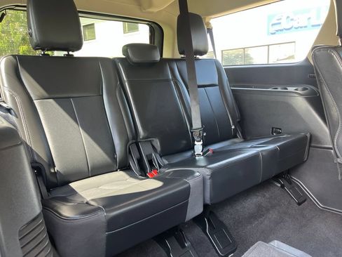 Used 2022 Ford Expedition Max XLT AWD/4WD image 14