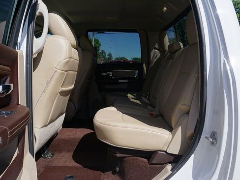 Used 2017 RAM 1500 Laramie w/ Convenience Group AWD/4WD image 31