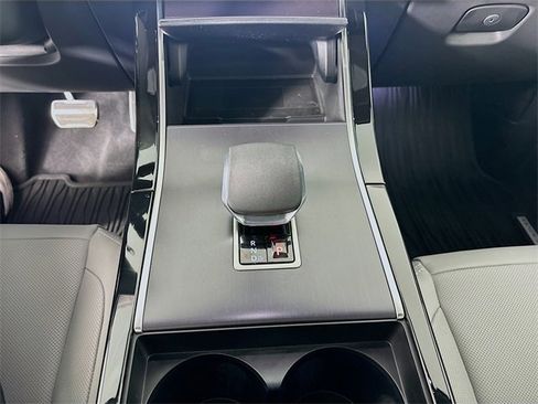 Used 2026 Land Rover Range Rover Velar Dynamic SE image 19