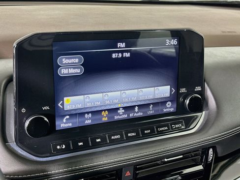 Used 2023 Nissan Rogue SL w/ SL Premium Package FWD image 21
