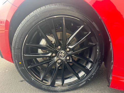 Used 2021 Toyota Camry XSE image 11