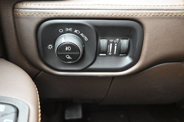 New 2027 RAM 2500 Limited AWD/4WD image 14
