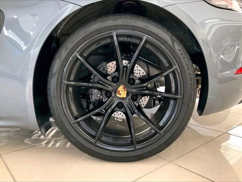 Used 2025 Porsche 718 Boxster image 25