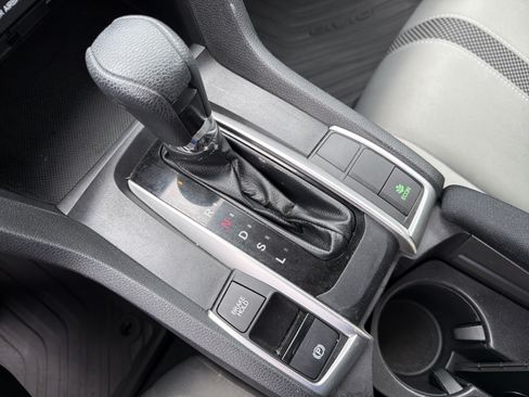 Used 2019 Honda Civic LX image 14