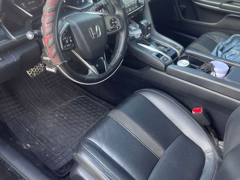Used 2021 Honda Civic Sport Touring image 3