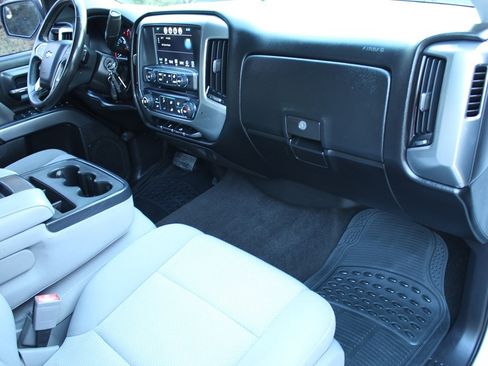 Used 2018 Chevrolet Silverado 1500 LT image 12