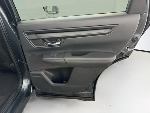 Used 2025 Honda CR-V Sport image 31