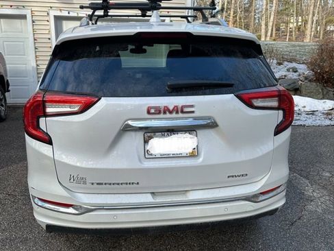 Used 2023 GMC Terrain Denali w/ Denali Premium Package image 6