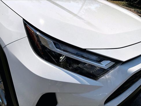 Used 2025 Toyota RAV4 XLE w/ Convenience Package image 33