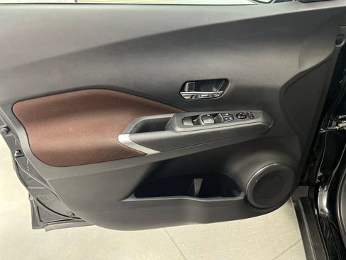 Used 2024 Nissan Kicks SR FWD image 11