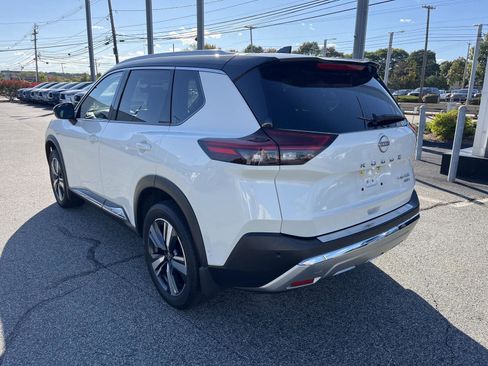 Used 2023 Nissan Rogue Platinum w/ Platinum Premium Package image 5
