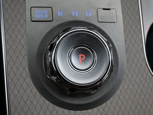 Used 2025 Genesis GV80 2.5T Advanced AWD/4WD image 35