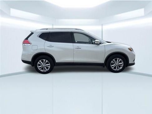 Used 2016 Nissan Rogue SV FWD image 5