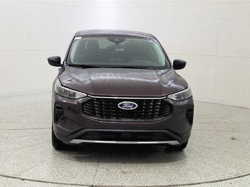 Used 2023 Ford Escape Active AWD/4WD image 2