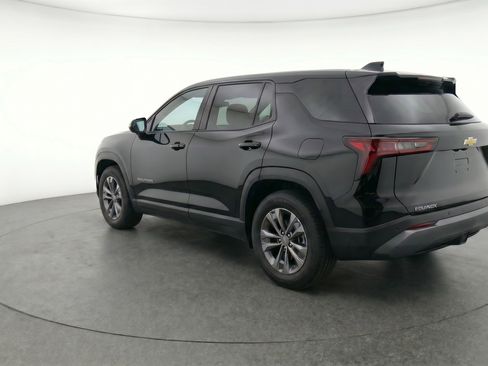 Used 2025 Chevrolet Equinox LT FWD image 6