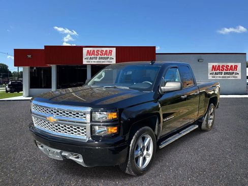 Used 2015 Chevrolet Silverado 1500 W/T image 1