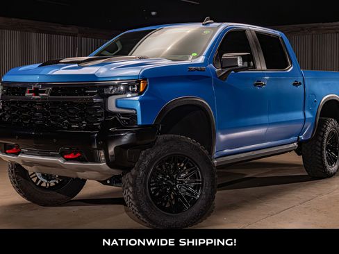 Used 2025 Chevrolet Silverado 1500 ZR2 w/ Technology Package AWD/4WD image 4