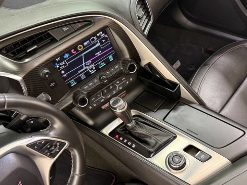 Used 2016 Chevrolet Corvette Z06 w/ 3LZ Preferred Equipment Group image 46