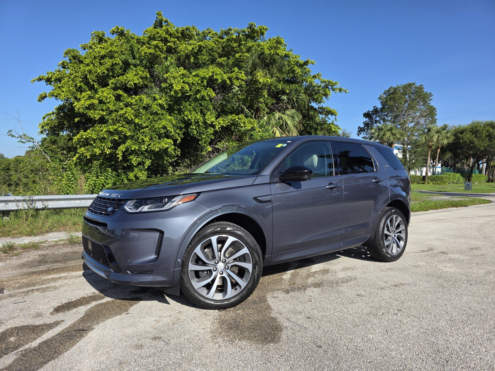 Certified 2024 Land Rover Discovery Sport S AWD/4WD image 1