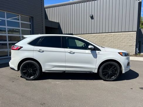 Used 2024 Ford Edge ST-Line AWD/4WD image 4