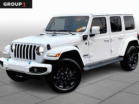 Used 2021 Jeep Wrangler Unlimited Sahara image 1