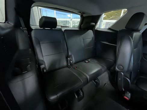 Used 2020 Chevrolet Traverse RS FWD image 26