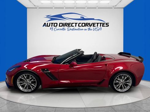 Used 2015 Chevrolet Corvette Z06 w/ 3LZ Preferred Equipment Group RWD image 5