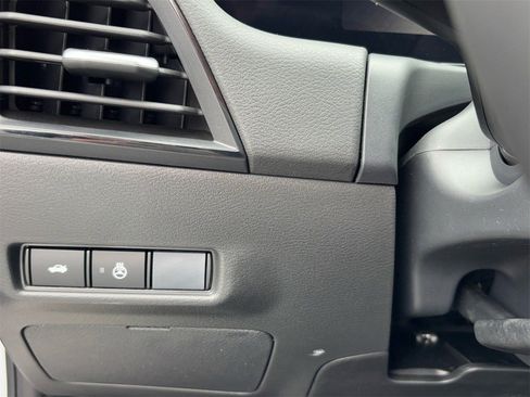 New 2026 Nissan Sentra SV image 28