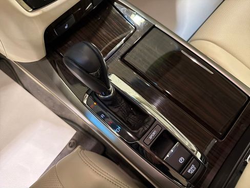 Used 2016 Acura RLX w/ Technology Package image 43