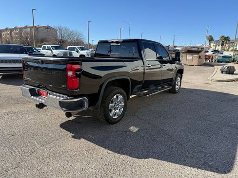 Used 2020 Chevrolet Silverado 2500 LTZ w/ LTZ Premium Package image 5