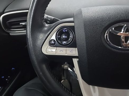 Used 2017 Toyota Prius Prime Plus FWD image 19