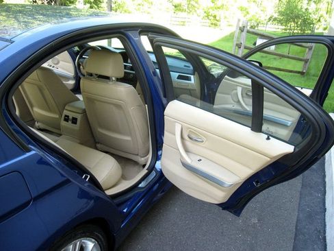 Used 2011 BMW 335i Sedan RWD image 27