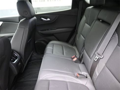 Used 2023 Chevrolet Blazer LT w/ LPO, Black Grille Bar Package image 22