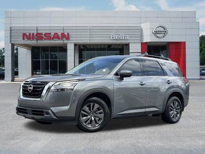 Used 2022 Nissan Pathfinder SV