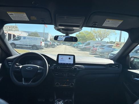 Used 2023 Ford Escape ST-Line w/ Equipment Group 301A image 11