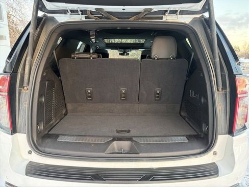 Used 2021 Chevrolet Tahoe RST w/ Luxury Package image 16