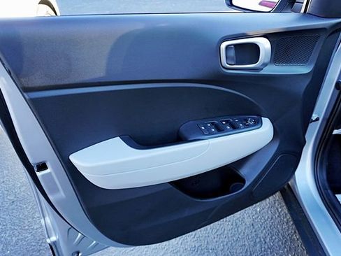 New 2026 Hyundai Venue SEL FWD image 26