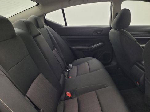 Used 2024 Nissan Altima 2.5 SV FWD image 19