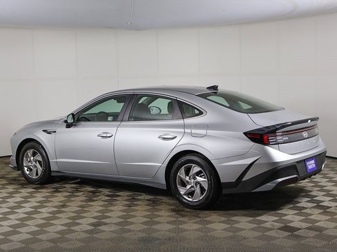 Certified 2025 Hyundai Sonata SE image 7