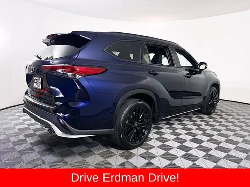 Used 2023 Toyota Highlander XSE FWD image 23