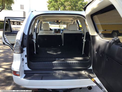 Used 2020 Lexus GX 460 Luxury w/ Accessory Package AWD/4WD image 12