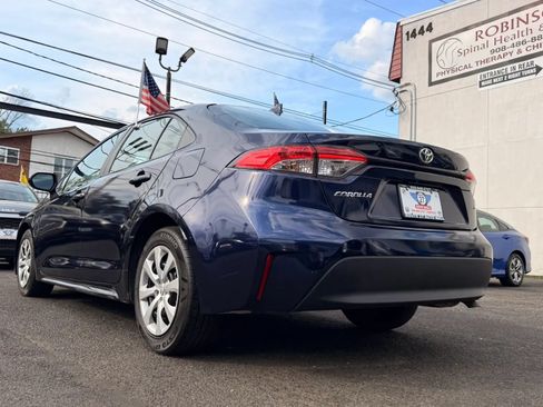 Used 2023 Toyota Corolla LE FWD image 8
