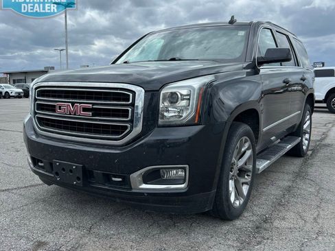 Used 2020 GMC Yukon SLT w/ Premium Edition AWD/4WD image 3
