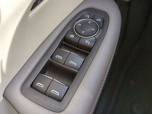 Used 2023 Cadillac XT6 Premium Luxury w/ Technology Package image 31