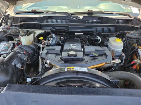 Used 2017 RAM 2500 Laramie AWD/4WD image 35