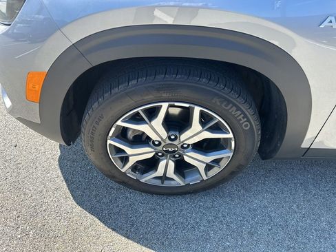 Certified 2022 Kia Seltos EX image 8