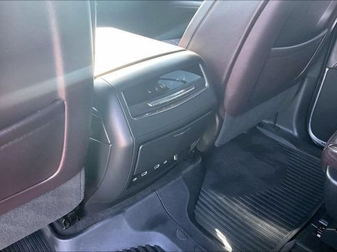 Used 2023 Cadillac Escalade V w/ LPO, ONYX Package AWD/4WD image 33